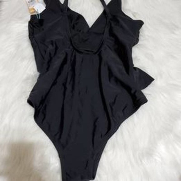 NWT Kona Sol Ruffle One Pc Swimsuit - Black Small - Picture 3 of 6